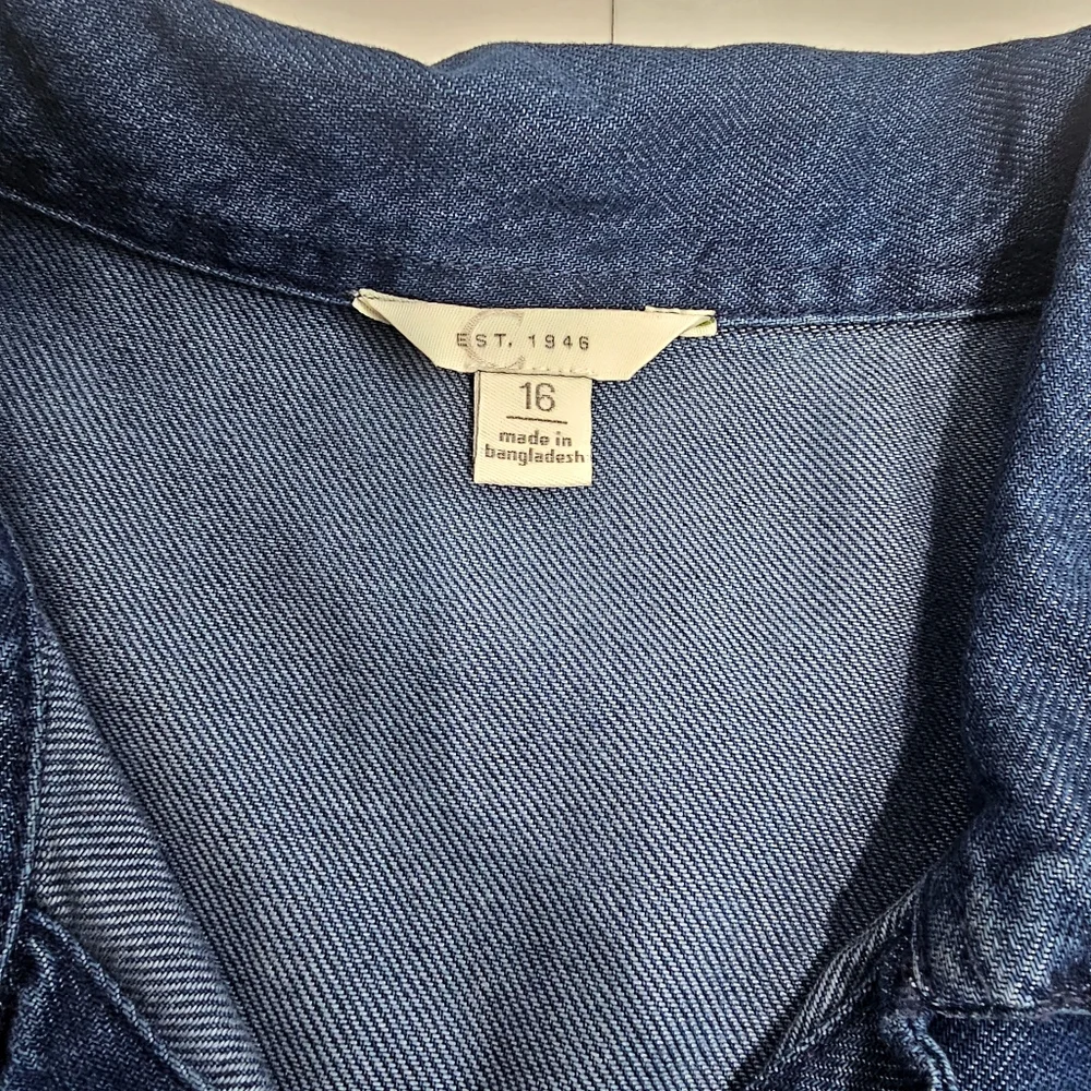 Classic Long Sleeve Denim Dress - Picture 10 of 12